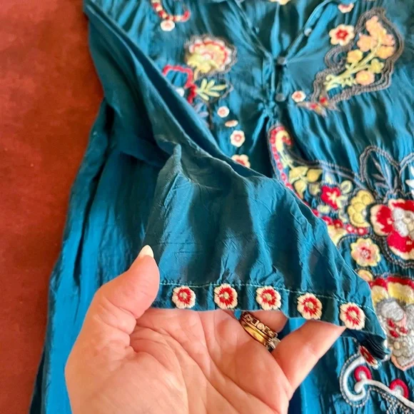 Long sleeve top by Johnny Was - Picture 3 of 10